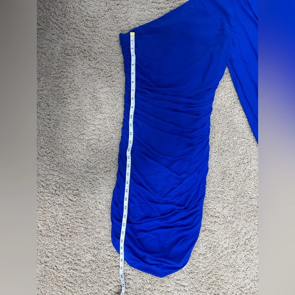 Elegant Blue One-Shoulder Dress - Picture 2 of 3